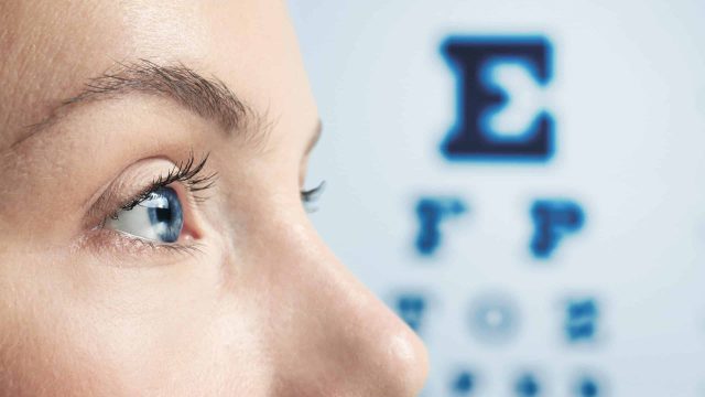 Jak rozpoznać wady wzroku? Sprawdź, czy nie potrzebujesz okularów!
