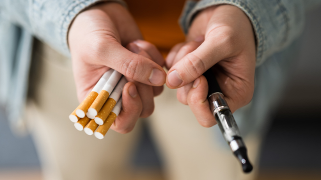 E-papierosy vs tradycyjne papierosy: Wybór mniejszego zła?