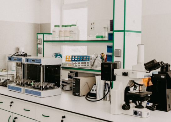 Gdzie wykorzystuje się wirówki laboratoryjne?