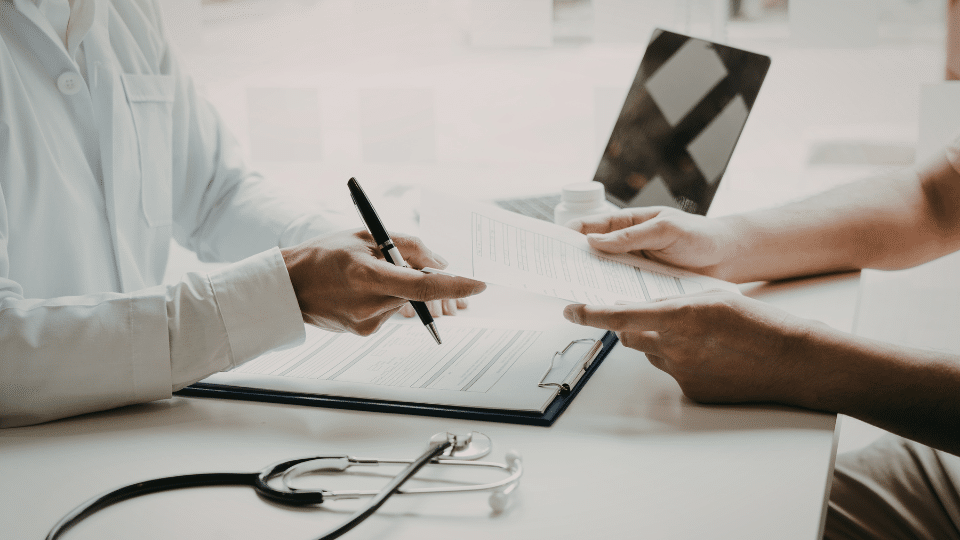 Czy można pracować, pobierając rentę chorobową po 50 roku życia?